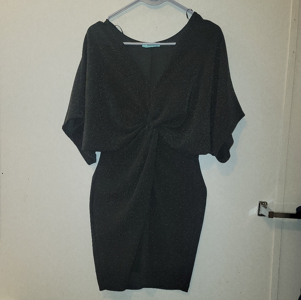 Noemí Dolman Sleeve Cocktail Dress - Picture 2 of 7